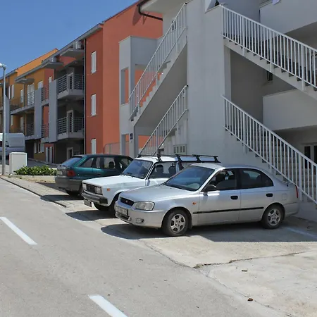 With A Parking Space Hvar - 8791 Apartmán Hvar Town