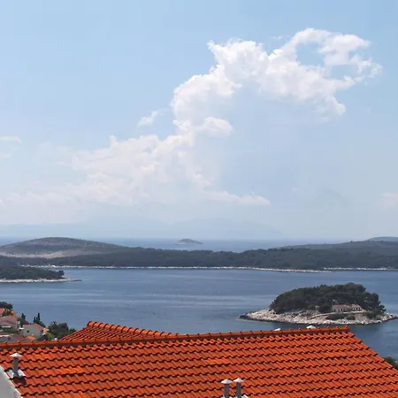 With A Parking Space Hvar - 8791 Apartmán Hvar Town